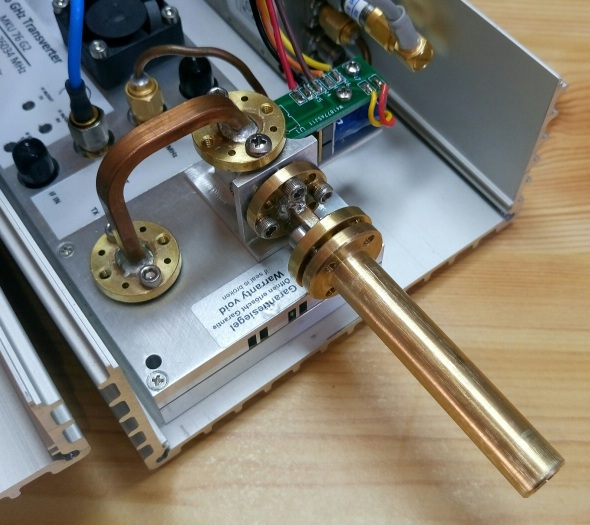 76 GHz waveguide switch